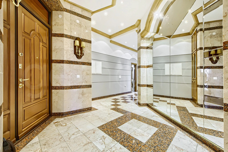 Продажа квартиры площадью 222.7 м² 5 этаж в на Кривоколенном переулке по адресу Басманный, Кривоколенный пер. 14